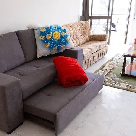 Charming House דירה *